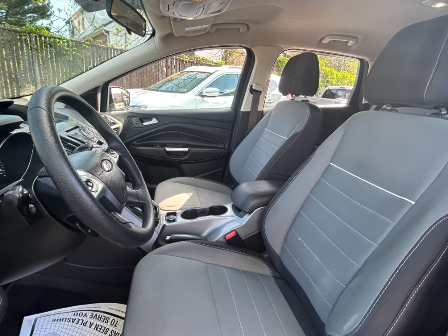 2015 Ford Escape 4WD 4dr SE, available for sale in West Babylon, New York | New Gen Auto Group. West Babylon, New York 2015 Ford Escape 4WD 4dr SE, available for sale in West Babylon, New York | New Gen Auto Group. West Babylon, New York