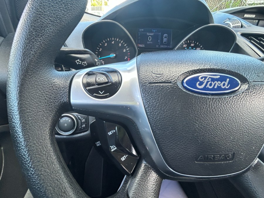 2015 Ford Escape 4WD 4dr SE, available for sale in West Babylon, New York | New Gen Auto Group. West Babylon, New York 2015 Ford Escape 4WD 4dr SE, available for sale in West Babylon, New York | New Gen Auto Group. West Babylon, New York