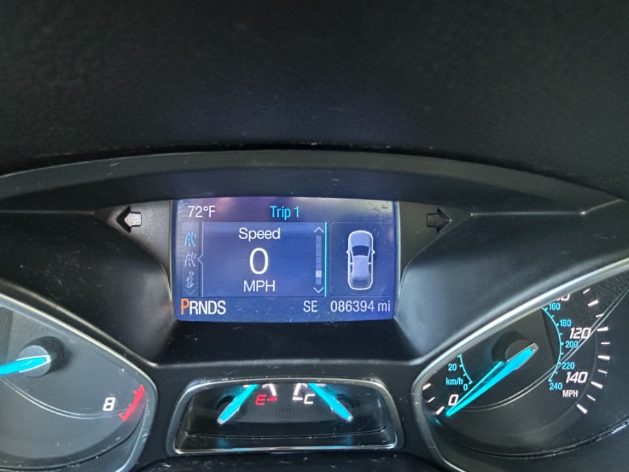 2015 Ford Escape 4WD 4dr SE, available for sale in West Babylon, New York | New Gen Auto Group. West Babylon, New York 2015 Ford Escape 4WD 4dr SE, available for sale in West Babylon, New York | New Gen Auto Group. West Babylon, New York