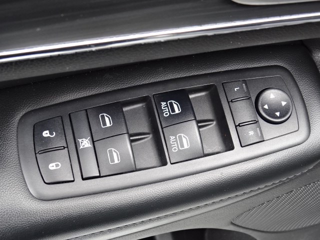 2019 Jeep Grand Cherokee Limited 4x4, available for sale in Newton, Massachusetts | Jacob Auto Sales. Newton, Massachusetts 2019 Jeep Grand Cherokee Limited 4x4, available for sale in Newton, Massachusetts | Jacob Auto Sales. Newton, Massachusetts