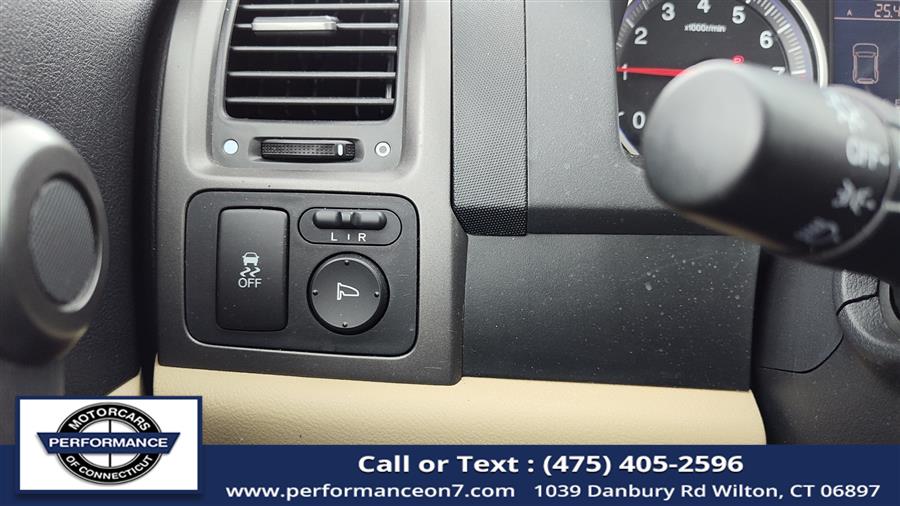 2011 Honda CR-V 4WD 5dr LX, available for sale in Wilton, Connecticut | Performance Motor Cars Of Connecticut LLC. Wilton, Connecticut 2011 Honda CR-V 4WD 5dr LX, available for sale in Wilton, Connecticut | Performance Motor Cars Of Connecticut LLC. Wilton, Connecticut