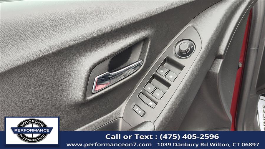 2022 Chevrolet Trax AWD 4dr LT, available for sale in Wilton, Connecticut | Performance Motor Cars Of Connecticut LLC. Wilton, Connecticut 2022 Chevrolet Trax AWD 4dr LT, available for sale in Wilton, Connecticut | Performance Motor Cars Of Connecticut LLC. Wilton, Connecticut