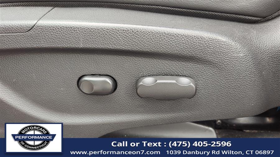 2022 Chevrolet Trax AWD 4dr LT, available for sale in Wilton, Connecticut | Performance Motor Cars Of Connecticut LLC. Wilton, Connecticut 2022 Chevrolet Trax AWD 4dr LT, available for sale in Wilton, Connecticut | Performance Motor Cars Of Connecticut LLC. Wilton, Connecticut
