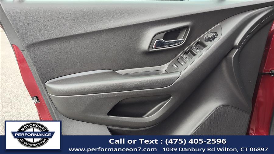 2022 Chevrolet Trax AWD 4dr LT, available for sale in Wilton, Connecticut | Performance Motor Cars Of Connecticut LLC. Wilton, Connecticut 2022 Chevrolet Trax AWD 4dr LT, available for sale in Wilton, Connecticut | Performance Motor Cars Of Connecticut LLC. Wilton, Connecticut