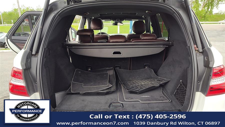 2014 Mercedes-Benz M-Class 4MATIC 4dr ML 350, available for sale in Wilton, Connecticut | Performance Motor Cars Of Connecticut LLC. Wilton, Connecticut 2014 Mercedes-Benz M-Class 4MATIC 4dr ML 350, available for sale in Wilton, Connecticut | Performance Motor Cars Of Connecticut LLC. Wilton, Connecticut