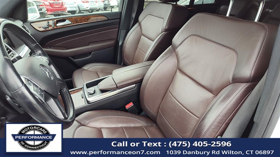 2014 Mercedes-Benz M-Class 4MATIC 4dr ML 350, available for sale in Wilton, Connecticut | Performance Motor Cars Of Connecticut LLC. Wilton, Connecticut 2014 Mercedes-Benz M-Class 4MATIC 4dr ML 350, available for sale in Wilton, Connecticut | Performance Motor Cars Of Connecticut LLC. Wilton, Connecticut