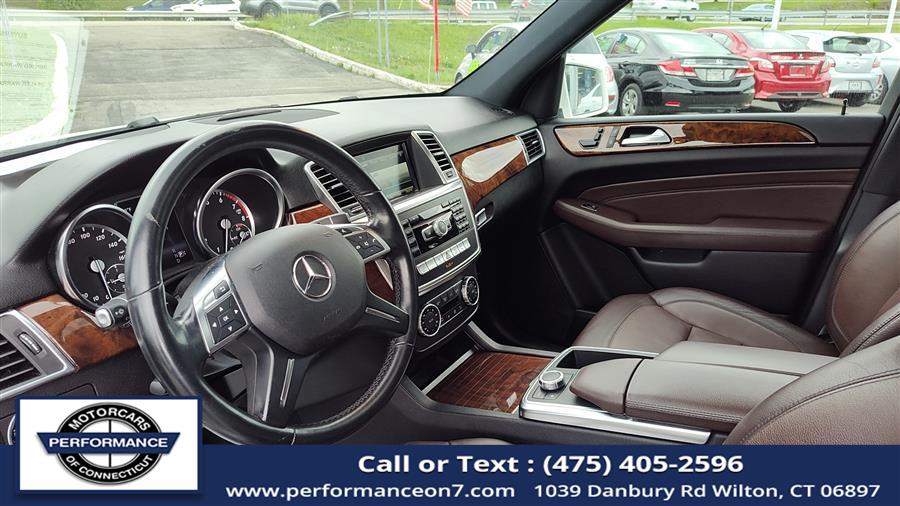 2014 Mercedes-Benz M-Class 4MATIC 4dr ML 350, available for sale in Wilton, Connecticut | Performance Motor Cars Of Connecticut LLC. Wilton, Connecticut 2014 Mercedes-Benz M-Class 4MATIC 4dr ML 350, available for sale in Wilton, Connecticut | Performance Motor Cars Of Connecticut LLC. Wilton, Connecticut