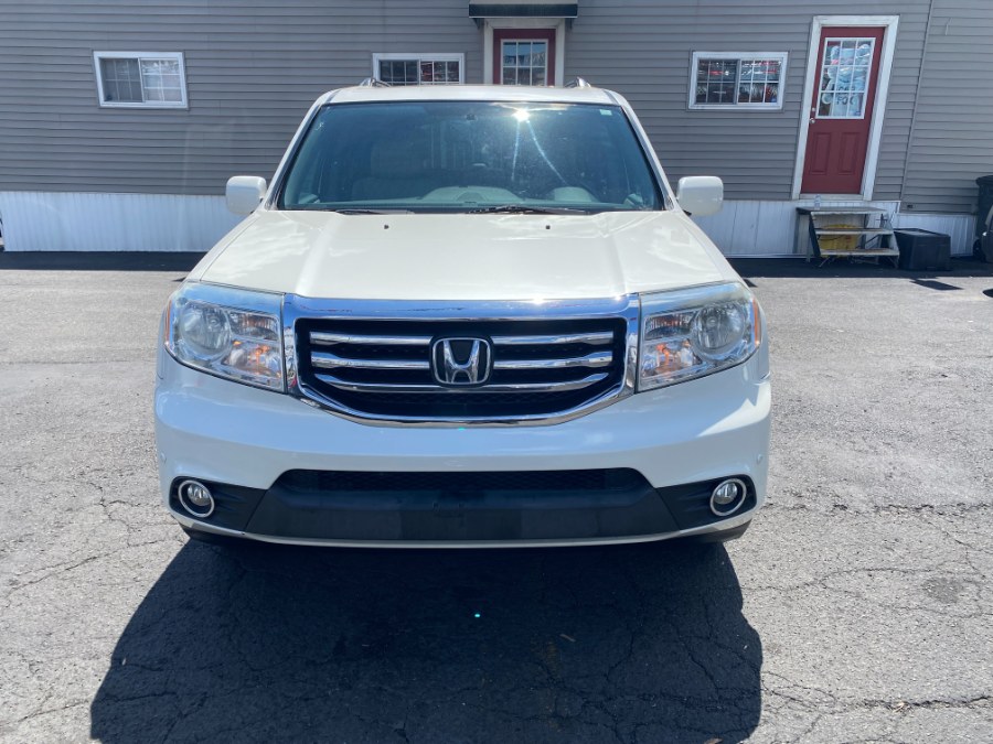 2013 Honda Pilot 4WD 4dr Touring w/RES & Navi, available for sale in Paterson, New Jersey | DZ Automall. Paterson, New Jersey 2013 Honda Pilot 4WD 4dr Touring w/RES & Navi, available for sale in Paterson, New Jersey | DZ Automall. Paterson, New Jersey