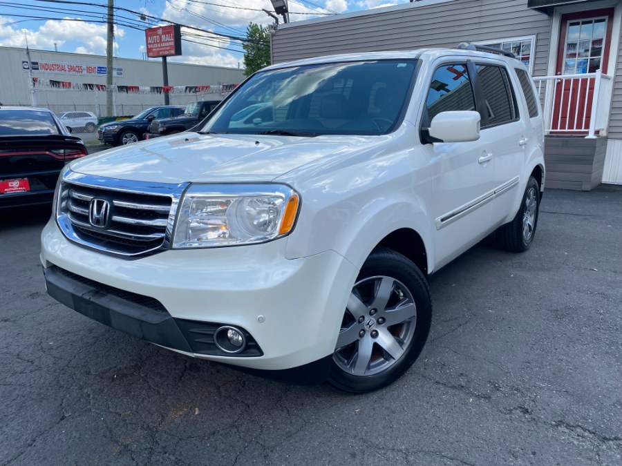 2013 Honda Pilot 4WD 4dr Touring w/RES & Navi, available for sale in Paterson, New Jersey | DZ Automall. Paterson, New Jersey 2013 Honda Pilot 4WD 4dr Touring w/RES & Navi, available for sale in Paterson, New Jersey | DZ Automall. Paterson, New Jersey