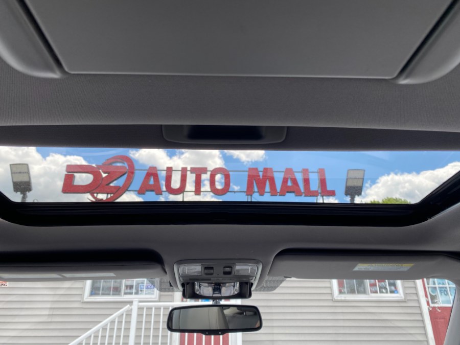 2013 Honda Pilot 4WD 4dr Touring w/RES & Navi, available for sale in Paterson, New Jersey | DZ Automall. Paterson, New Jersey 2013 Honda Pilot 4WD 4dr Touring w/RES & Navi, available for sale in Paterson, New Jersey | DZ Automall. Paterson, New Jersey