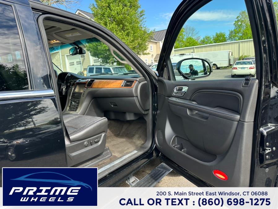 2013 Cadillac Escalade ESV AWD 4dr Platinum Edition, available for sale in East Windsor, Connecticut | Prime Wheels. East Windsor, Connecticut 2013 Cadillac Escalade ESV AWD 4dr Platinum Edition, available for sale in East Windsor, Connecticut | Prime Wheels. East Windsor, Connecticut