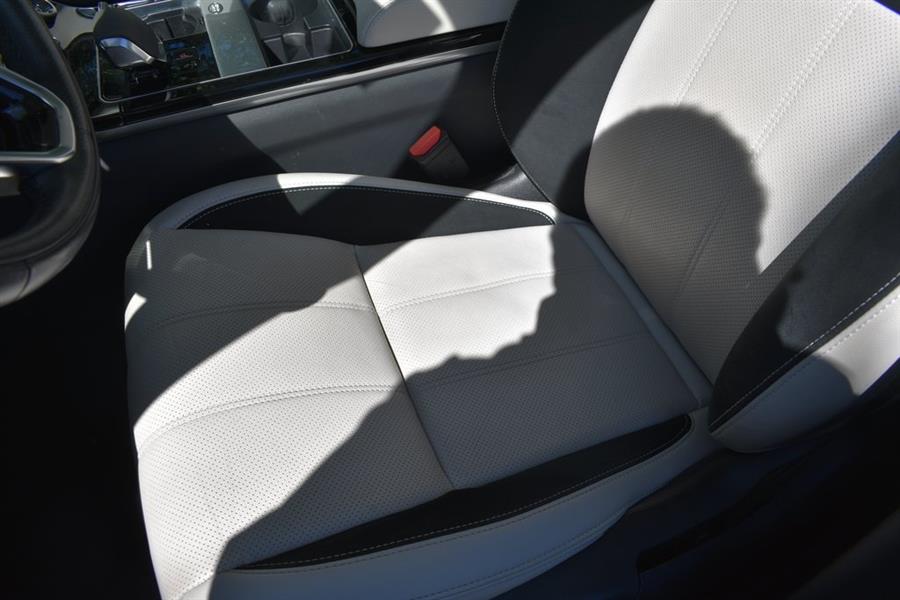 2021 Land Rover Range Rover Velar S, available for sale in Valley Stream, New York | Certified Performance Motors. Valley Stream, New York 2021 Land Rover Range Rover Velar S, available for sale in Valley Stream, New York | Certified Performance Motors. Valley Stream, New York