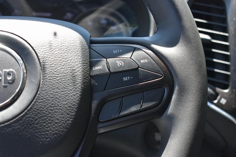 2022 Jeep Cherokee Trailhawk, available for sale in Valley Stream, New York | Certified Performance Motors. Valley Stream, New York 2022 Jeep Cherokee Trailhawk, available for sale in Valley Stream, New York | Certified Performance Motors. Valley Stream, New York