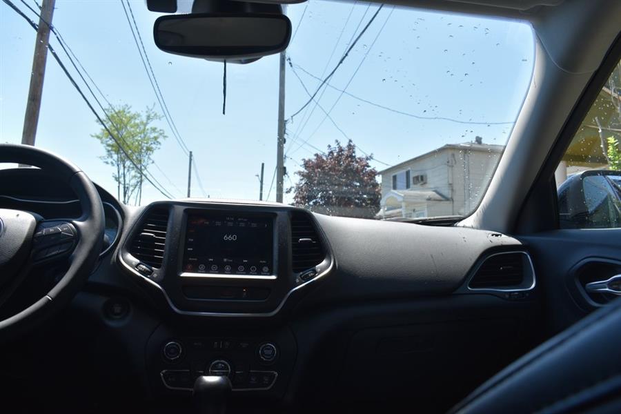 2022 Jeep Cherokee Trailhawk, available for sale in Valley Stream, New York | Certified Performance Motors. Valley Stream, New York 2022 Jeep Cherokee Trailhawk, available for sale in Valley Stream, New York | Certified Performance Motors. Valley Stream, New York