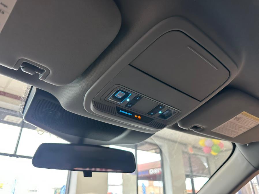 2020 Ford Explorer XLT RWD, available for sale in Inwood, New York | 5 Towns Drive. Inwood, New York 2020 Ford Explorer XLT RWD, available for sale in Inwood, New York | 5 Towns Drive. Inwood, New York