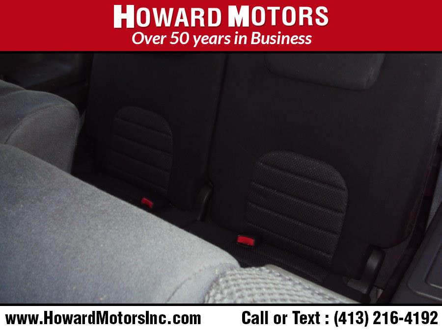 2010 Nissan Pathfinder 4WD 4dr V6 SE, available for sale in Springfield, Massachusetts | Howard Motors. Springfield, Massachusetts 2010 Nissan Pathfinder 4WD 4dr V6 SE, available for sale in Springfield, Massachusetts | Howard Motors. Springfield, Massachusetts