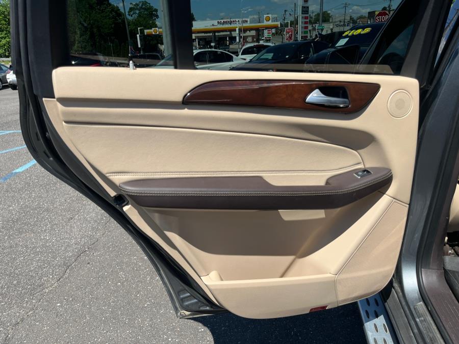 2017 Mercedes-Benz GLS 450 CLEAN CARFAX!!!, available for sale in Elmont, New York | Sunrise of Elmont. Elmont, New York 2017 Mercedes-Benz GLS 450 CLEAN CARFAX!!!, available for sale in Elmont, New York | Sunrise of Elmont. Elmont, New York