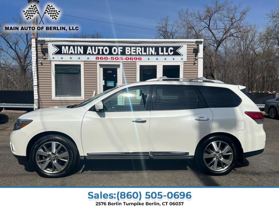 Used 2015 Nissan Pathfinder in Berlin, Connecticut | Main Auto of Berlin. Berlin, Connecticut