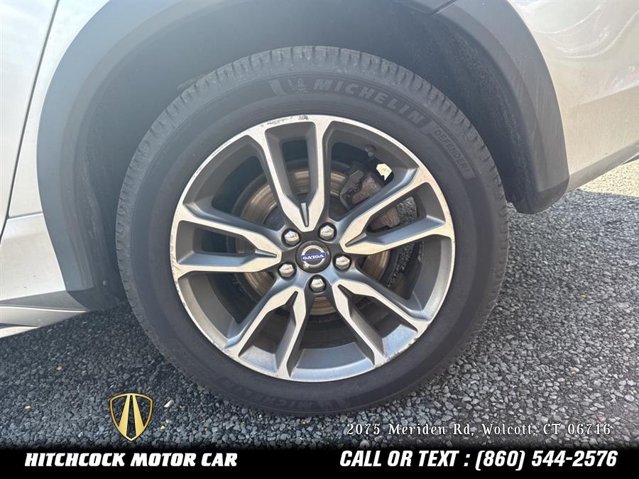 2015 Volvo V60 Cross Country T5, available for sale in Wolcott, Connecticut | Hitchcock Motor Car. Wolcott, Connecticut 2015 Volvo V60 Cross Country T5, available for sale in Wolcott, Connecticut | Hitchcock Motor Car. Wolcott, Connecticut