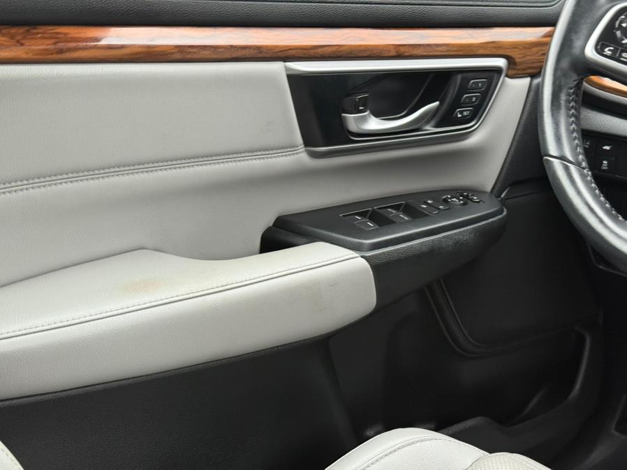 2019 Honda CR-V EX-L AWD, available for sale in Paterson, New Jersey | Champion of Paterson. Paterson, New Jersey 2019 Honda CR-V EX-L AWD, available for sale in Paterson, New Jersey | Champion of Paterson. Paterson, New Jersey