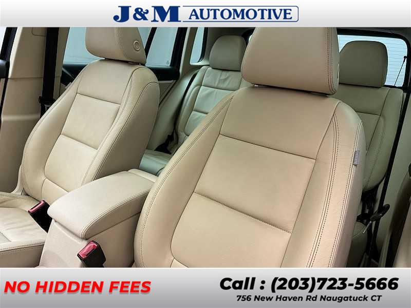 2012 Volkswagen Tiguan SE, available for sale in Naugatuck, Connecticut | J&M Automotive Sls&Svc LLC. Naugatuck, Connecticut 2012 Volkswagen Tiguan SE, available for sale in Naugatuck, Connecticut | J&M Automotive Sls&Svc LLC. Naugatuck, Connecticut