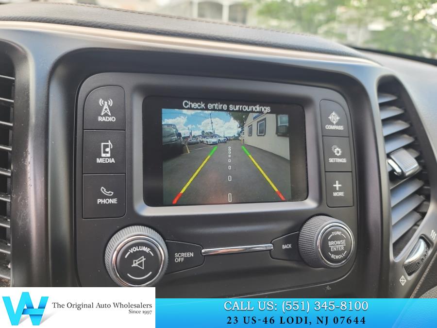 2016 Jeep Cherokee FWD 4dr Sport, available for sale in Lodi, New Jersey | AW Auto & Truck Wholesalers, Inc. Lodi, New Jersey 2016 Jeep Cherokee FWD 4dr Sport, available for sale in Lodi, New Jersey | AW Auto & Truck Wholesalers, Inc. Lodi, New Jersey