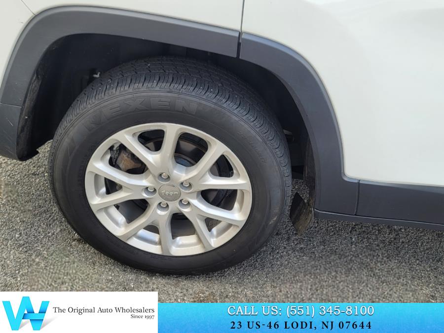 2016 Jeep Cherokee FWD 4dr Sport, available for sale in Lodi, New Jersey | AW Auto & Truck Wholesalers, Inc. Lodi, New Jersey 2016 Jeep Cherokee FWD 4dr Sport, available for sale in Lodi, New Jersey | AW Auto & Truck Wholesalers, Inc. Lodi, New Jersey
