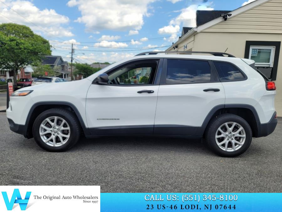 2016 Jeep Cherokee FWD 4dr Sport, available for sale in Lodi, New Jersey | AW Auto & Truck Wholesalers, Inc. Lodi, New Jersey 2016 Jeep Cherokee FWD 4dr Sport, available for sale in Lodi, New Jersey | AW Auto & Truck Wholesalers, Inc. Lodi, New Jersey