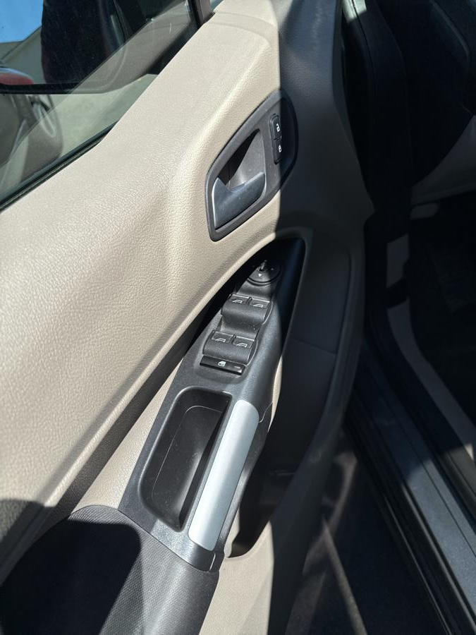 2016 Ford Transit Connect Wagon 4dr Wgn LWB XLT w/Rear Liftgate, available for sale in Branford, Connecticut | Al Mac Motors 2. Branford, Connecticut 2016 Ford Transit Connect Wagon 4dr Wgn LWB XLT w/Rear Liftgate, available for sale in Branford, Connecticut | Al Mac Motors 2. Branford, Connecticut