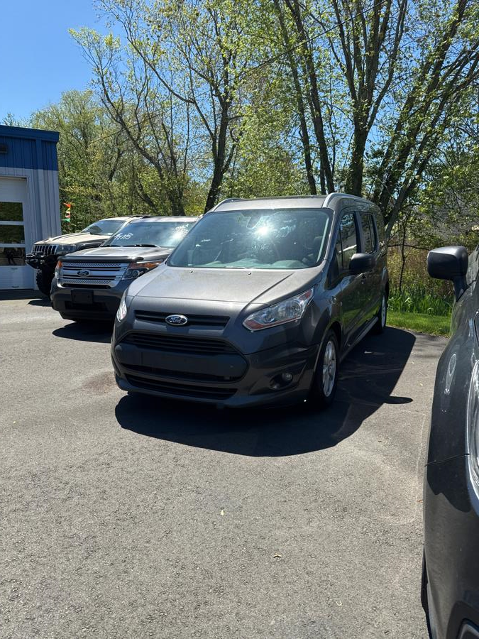 2016 Ford Transit Connect Wagon 4dr Wgn LWB XLT w/Rear Liftgate, available for sale in Branford, Connecticut | Al Mac Motors 2. Branford, Connecticut 2016 Ford Transit Connect Wagon 4dr Wgn LWB XLT w/Rear Liftgate, available for sale in Branford, Connecticut | Al Mac Motors 2. Branford, Connecticut