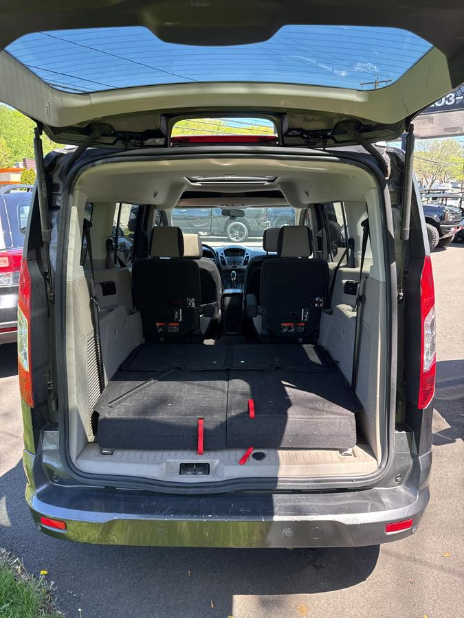 2016 Ford Transit Connect Wagon 4dr Wgn LWB XLT w/Rear Liftgate, available for sale in Branford, Connecticut | Al Mac Motors 2. Branford, Connecticut 2016 Ford Transit Connect Wagon 4dr Wgn LWB XLT w/Rear Liftgate, available for sale in Branford, Connecticut | Al Mac Motors 2. Branford, Connecticut
