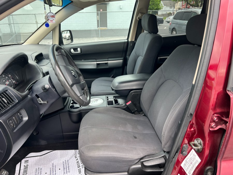 2006 Mitsubishi Endeavor 4dr LS, available for sale in Bethlehem, Pennsylvania | Best Auto Deals LLC. Bethlehem, Pennsylvania 2006 Mitsubishi Endeavor 4dr LS, available for sale in Bethlehem, Pennsylvania | Best Auto Deals LLC. Bethlehem, Pennsylvania