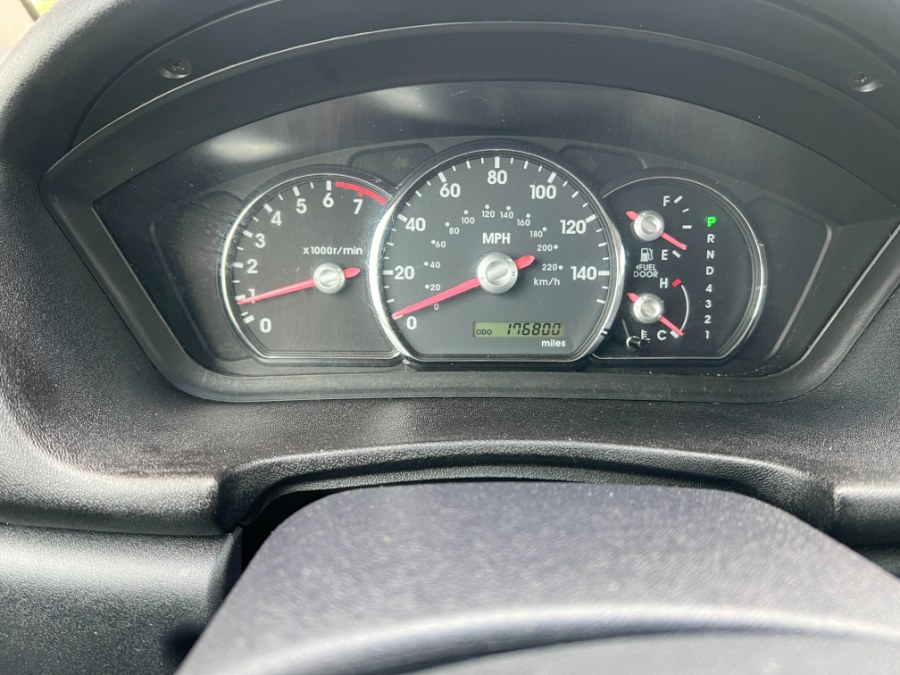 2006 Mitsubishi Endeavor 4dr LS, available for sale in Bethlehem, Pennsylvania | Best Auto Deals LLC. Bethlehem, Pennsylvania 2006 Mitsubishi Endeavor 4dr LS, available for sale in Bethlehem, Pennsylvania | Best Auto Deals LLC. Bethlehem, Pennsylvania