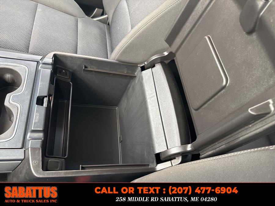 2017 Chevrolet Silverado 1500 4WD Double Cab 143.5" LT w/1LT, available for sale in Sabattus, Maine | Sabattus Auto and Truck Sales Inc. Sabattus, Maine 2017 Chevrolet Silverado 1500 4WD Double Cab 143.5" LT w/1LT, available for sale in Sabattus, Maine | Sabattus Auto and Truck Sales Inc. Sabattus, Maine