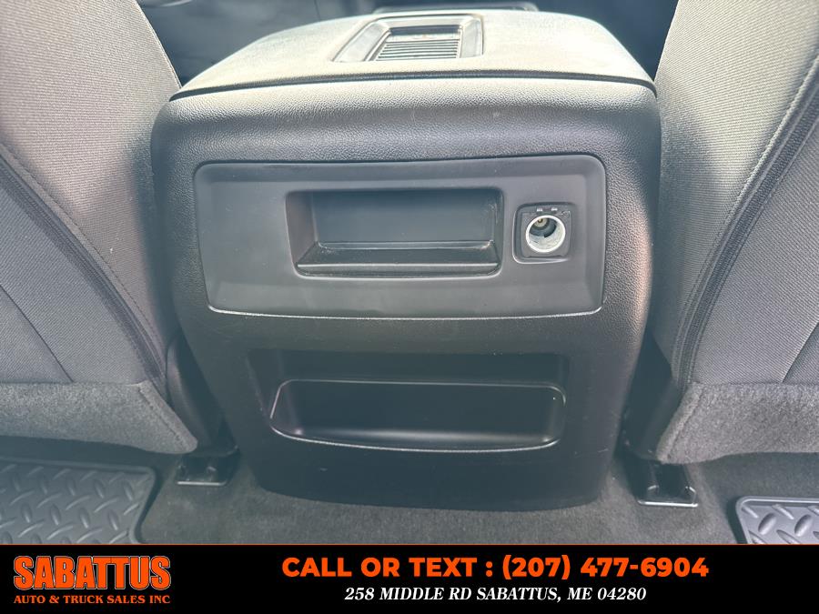 2017 Chevrolet Silverado 1500 4WD Double Cab 143.5" LT w/1LT, available for sale in Sabattus, Maine | Sabattus Auto and Truck Sales Inc. Sabattus, Maine 2017 Chevrolet Silverado 1500 4WD Double Cab 143.5" LT w/1LT, available for sale in Sabattus, Maine | Sabattus Auto and Truck Sales Inc. Sabattus, Maine