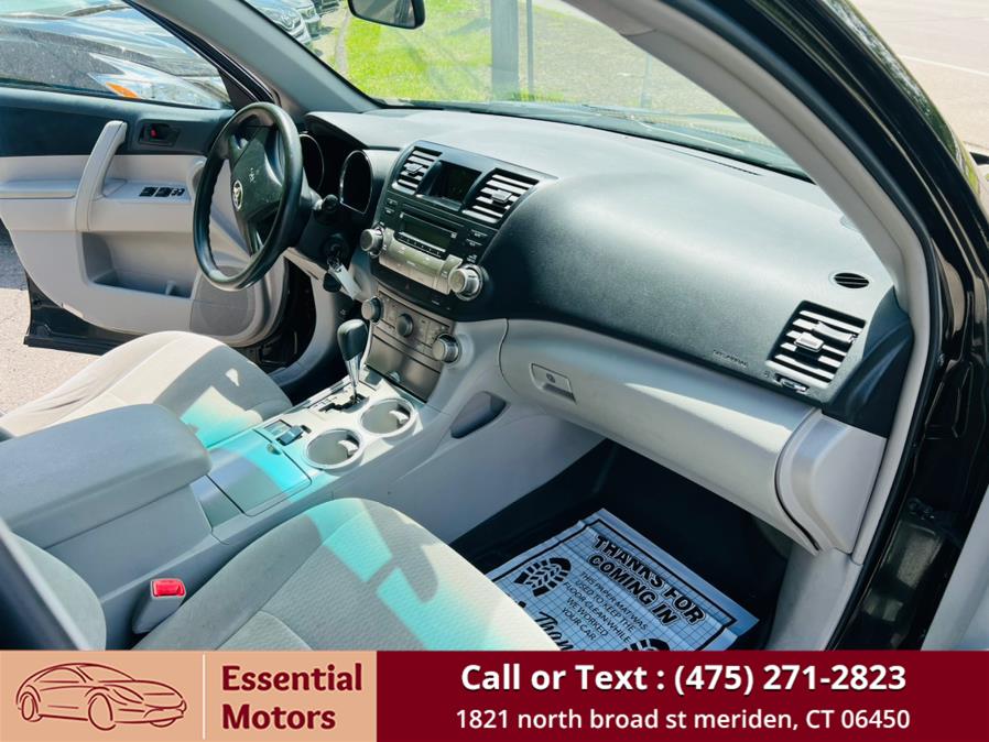 2010 Toyota Highlander FWD 4dr V6 Base (Natl), available for sale in Meriden, Connecticut | Essential Motors. Meriden, Connecticut 2010 Toyota Highlander FWD 4dr V6 Base (Natl), available for sale in Meriden, Connecticut | Essential Motors. Meriden, Connecticut