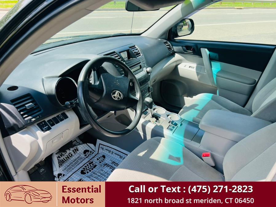 2010 Toyota Highlander FWD 4dr V6 Base (Natl), available for sale in Meriden, Connecticut | Essential Motors. Meriden, Connecticut 2010 Toyota Highlander FWD 4dr V6 Base (Natl), available for sale in Meriden, Connecticut | Essential Motors. Meriden, Connecticut