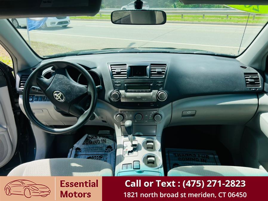 2010 Toyota Highlander FWD 4dr V6 Base (Natl), available for sale in Meriden, Connecticut | Essential Motors. Meriden, Connecticut 2010 Toyota Highlander FWD 4dr V6 Base (Natl), available for sale in Meriden, Connecticut | Essential Motors. Meriden, Connecticut