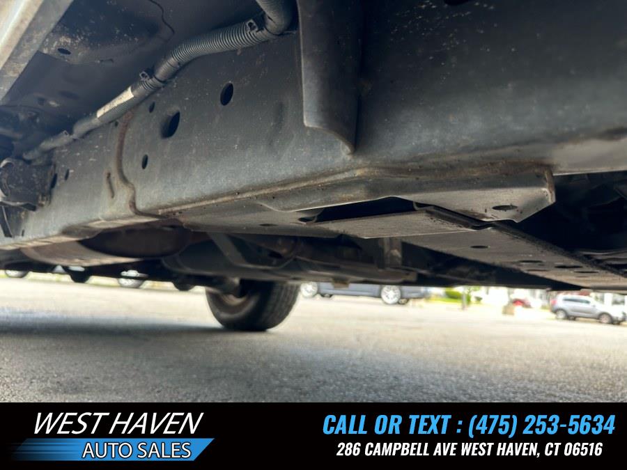 2011 Nissan Pathfinder 4WD 4dr V6 Silver, available for sale in West Haven, Connecticut | West Haven Auto Sales LLC. West Haven, Connecticut 2011 Nissan Pathfinder 4WD 4dr V6 Silver, available for sale in West Haven, Connecticut | West Haven Auto Sales LLC. West Haven, Connecticut
