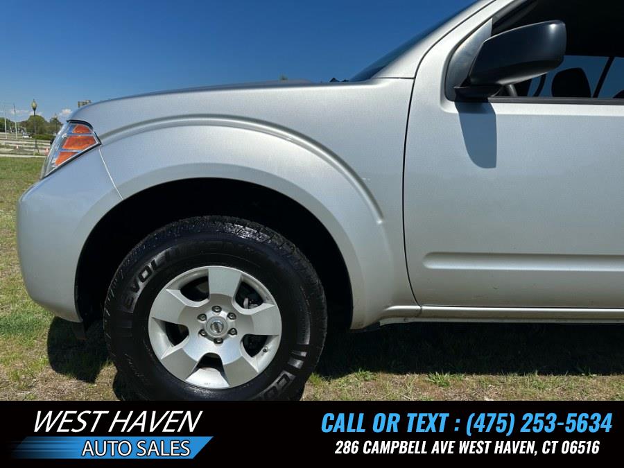 2011 Nissan Pathfinder 4WD 4dr V6 Silver, available for sale in West Haven, Connecticut | West Haven Auto Sales LLC. West Haven, Connecticut 2011 Nissan Pathfinder 4WD 4dr V6 Silver, available for sale in West Haven, Connecticut | West Haven Auto Sales LLC. West Haven, Connecticut