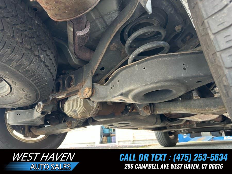 2011 Nissan Pathfinder 4WD 4dr V6 Silver, available for sale in West Haven, Connecticut | West Haven Auto Sales LLC. West Haven, Connecticut 2011 Nissan Pathfinder 4WD 4dr V6 Silver, available for sale in West Haven, Connecticut | West Haven Auto Sales LLC. West Haven, Connecticut