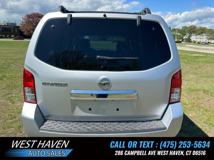 2011 Nissan Pathfinder 4WD 4dr V6 Silver, available for sale in West Haven, Connecticut | West Haven Auto Sales LLC. West Haven, Connecticut 2011 Nissan Pathfinder 4WD 4dr V6 Silver, available for sale in West Haven, Connecticut | West Haven Auto Sales LLC. West Haven, Connecticut