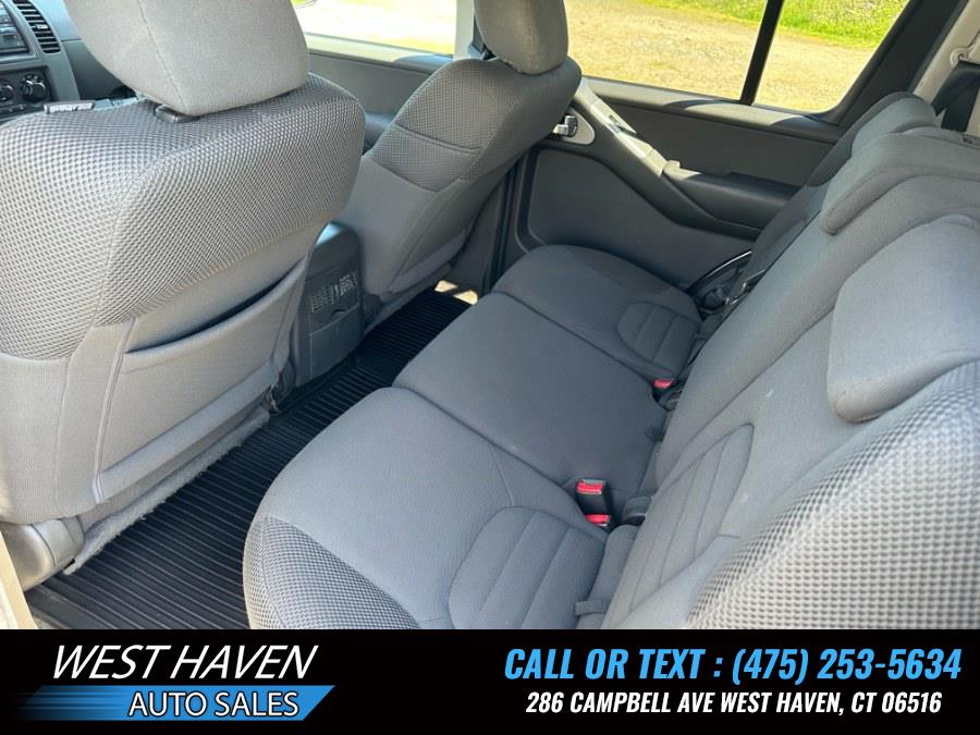 2011 Nissan Pathfinder 4WD 4dr V6 Silver, available for sale in West Haven, Connecticut | West Haven Auto Sales LLC. West Haven, Connecticut 2011 Nissan Pathfinder 4WD 4dr V6 Silver, available for sale in West Haven, Connecticut | West Haven Auto Sales LLC. West Haven, Connecticut