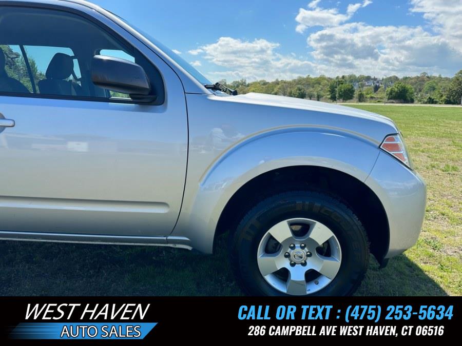 2011 Nissan Pathfinder 4WD 4dr V6 Silver, available for sale in West Haven, Connecticut | West Haven Auto Sales LLC. West Haven, Connecticut 2011 Nissan Pathfinder 4WD 4dr V6 Silver, available for sale in West Haven, Connecticut | West Haven Auto Sales LLC. West Haven, Connecticut