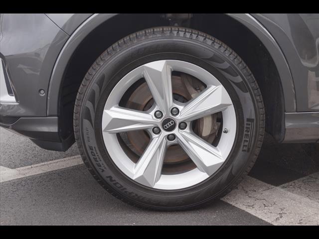 2024 Audi Q7 quattro Premium Plus 45 TFSI, available for sale in Woodside, New York | Drive Central. Woodside, New York 2024 Audi Q7 quattro Premium Plus 45 TFSI, available for sale in Woodside, New York | Drive Central. Woodside, New York