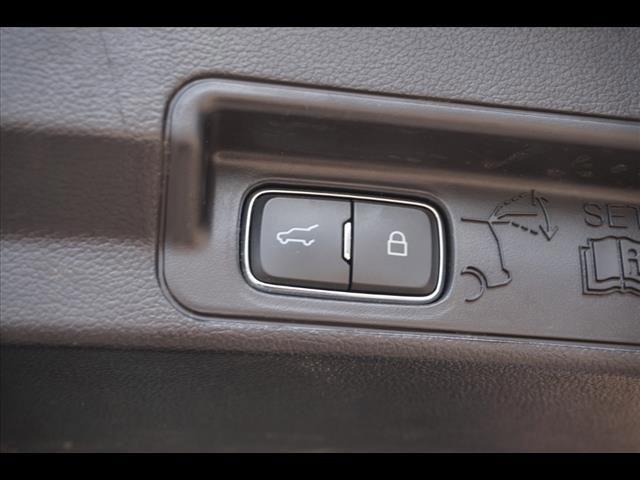 2022 Ford Explorer Limited, available for sale in Fort Myers, Florida | Carlux Fort Myers. Fort Myers, Florida 2022 Ford Explorer Limited, available for sale in Fort Myers, Florida | Carlux Fort Myers. Fort Myers, Florida