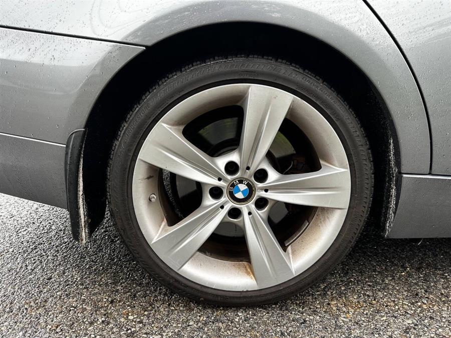 2011 BMW 3 Series 335i xDrive AWD 4dr Sedan, available for sale in Hempstead, New York | VIP Auto Credit Express. Hempstead, New York 2011 BMW 3 Series 335i xDrive AWD 4dr Sedan, available for sale in Hempstead, New York | VIP Auto Credit Express. Hempstead, New York