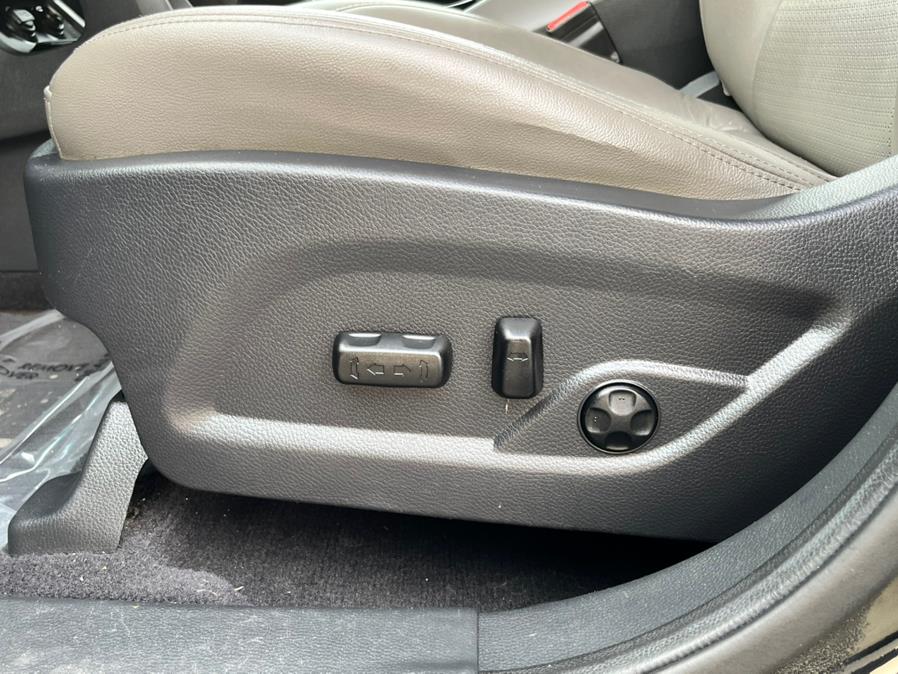 2013 Hyundai Santa Fe AWD 4dr 2.0T Sport, available for sale in Springfield, Massachusetts | Jordan Auto Sales Inc. Springfield, Massachusetts 2013 Hyundai Santa Fe AWD 4dr 2.0T Sport, available for sale in Springfield, Massachusetts | Jordan Auto Sales Inc. Springfield, Massachusetts