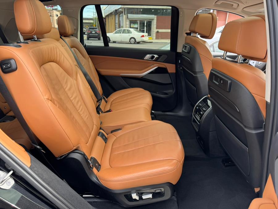 2021 BMW X7 xDrive40i Sports Activity Vehicle, available for sale in Jamaica, New York | Sunrise Autoland. Jamaica, New York 2021 BMW X7 xDrive40i Sports Activity Vehicle, available for sale in Jamaica, New York | Sunrise Autoland. Jamaica, New York