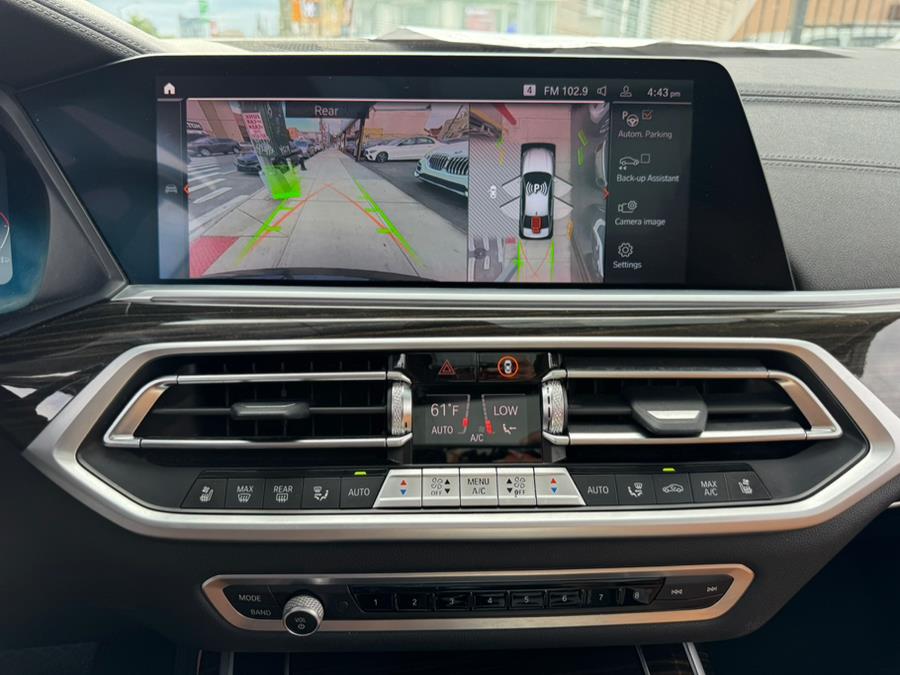2021 BMW X7 xDrive40i Sports Activity Vehicle, available for sale in Jamaica, New York | Sunrise Autoland. Jamaica, New York 2021 BMW X7 xDrive40i Sports Activity Vehicle, available for sale in Jamaica, New York | Sunrise Autoland. Jamaica, New York